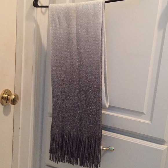 Scarf - Picture 2 of 2